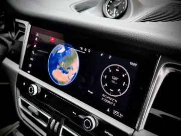PORSCHE Macan Sport-Chrono Sportabgas Memory Kamera Spur