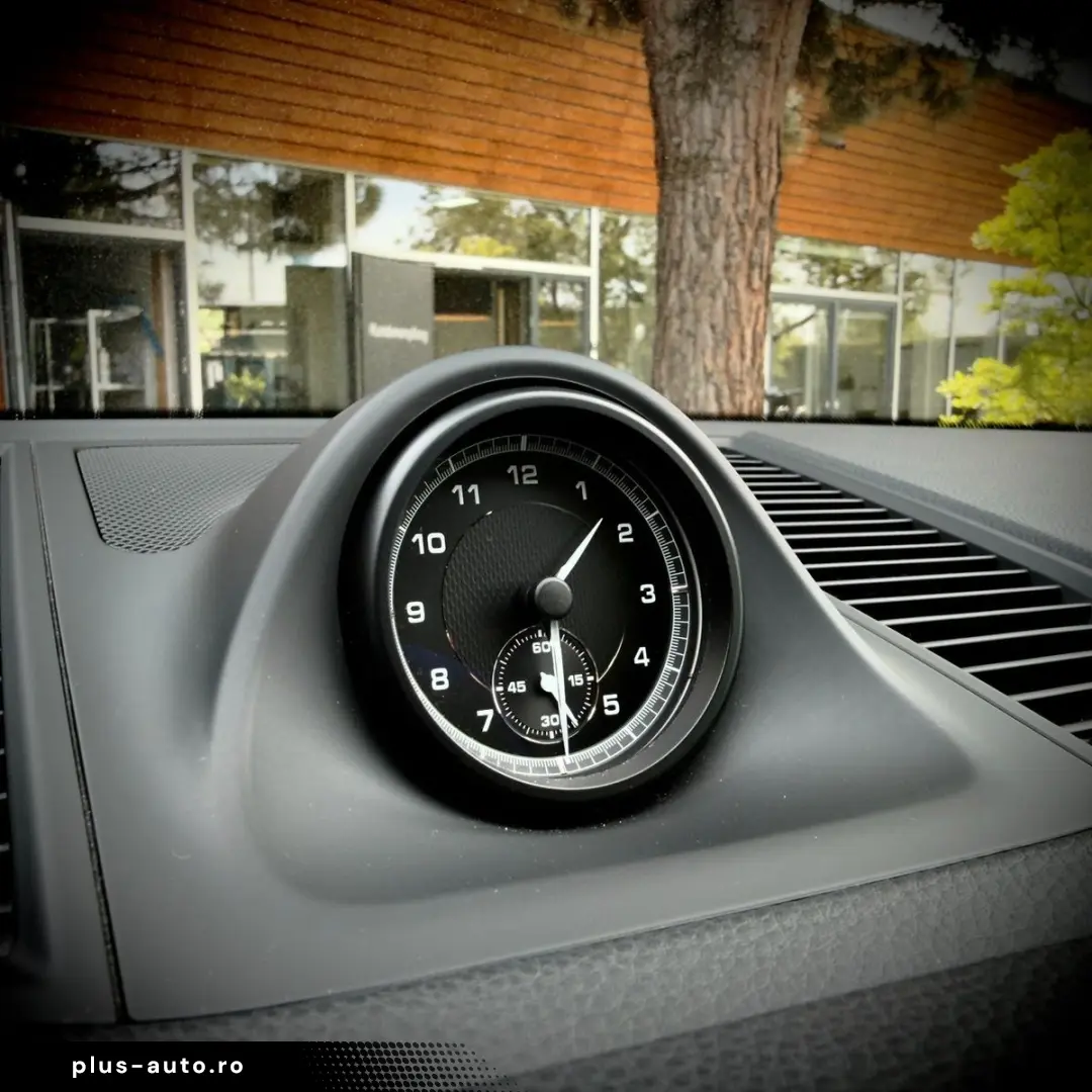 PORSCHE Macan Sport-Chrono Sportabgas Memory Kamera Spur