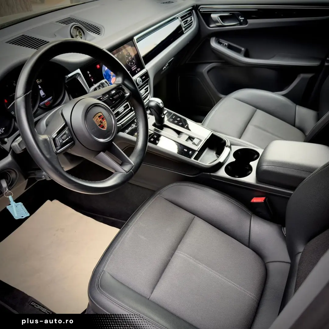 PORSCHE Macan Sport-Chrono Sportabgas Memory Kamera Spur