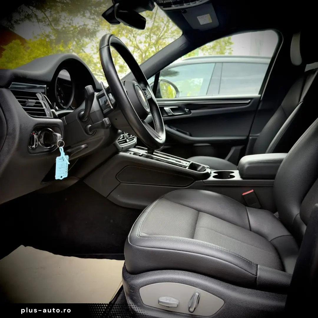 PORSCHE Macan Sport-Chrono Sportabgas Memory Kamera Spur