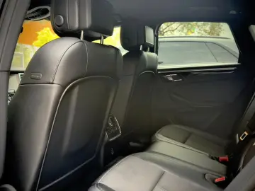 PORSCHE Macan Sport-Chrono Sportabgas Memory Kamera Spur