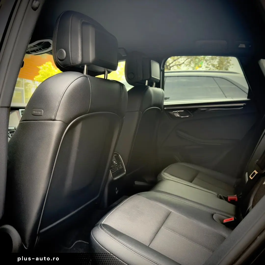 PORSCHE Macan Sport-Chrono Sportabgas Memory Kamera Spur