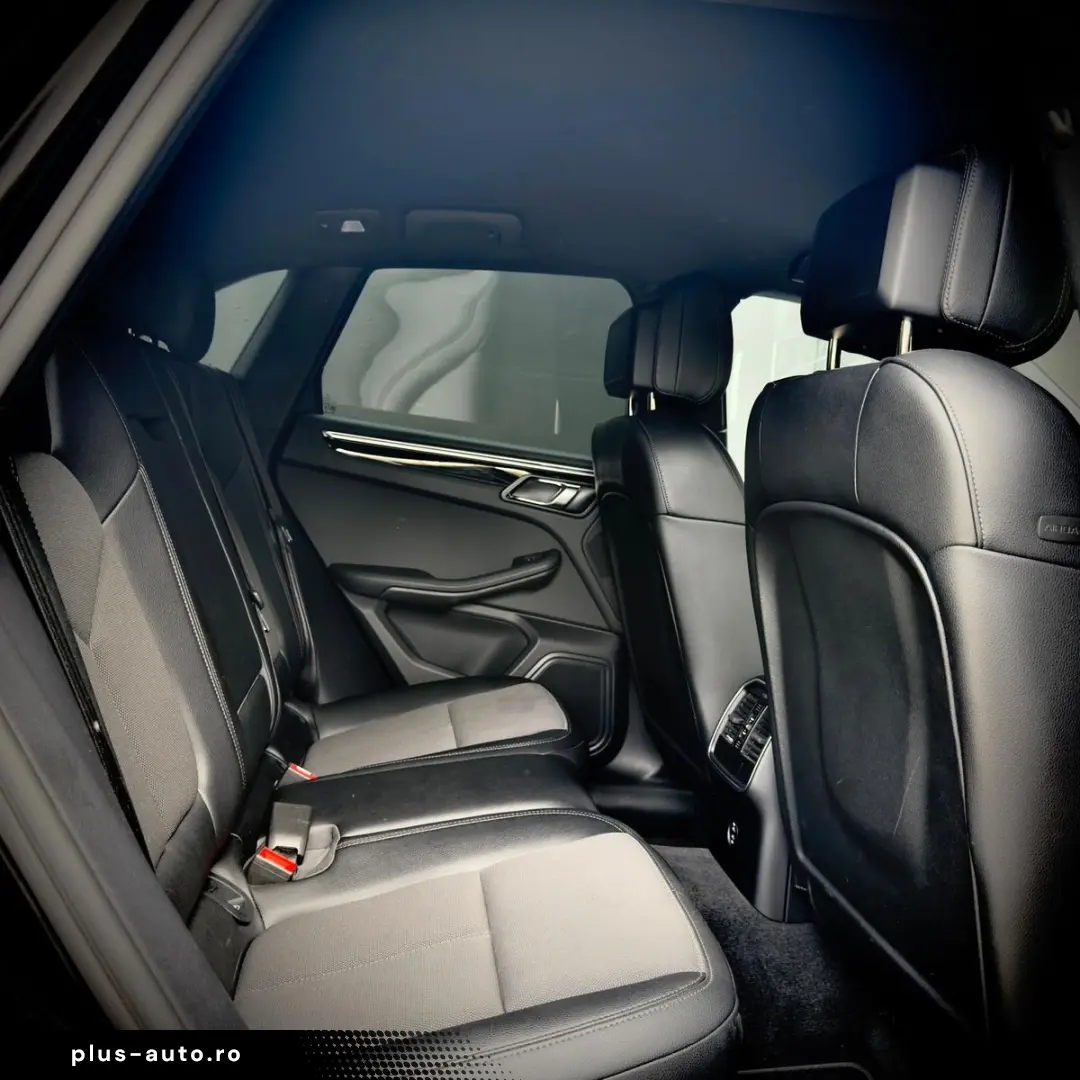 PORSCHE Macan Sport-Chrono Sportabgas Memory Kamera Spur