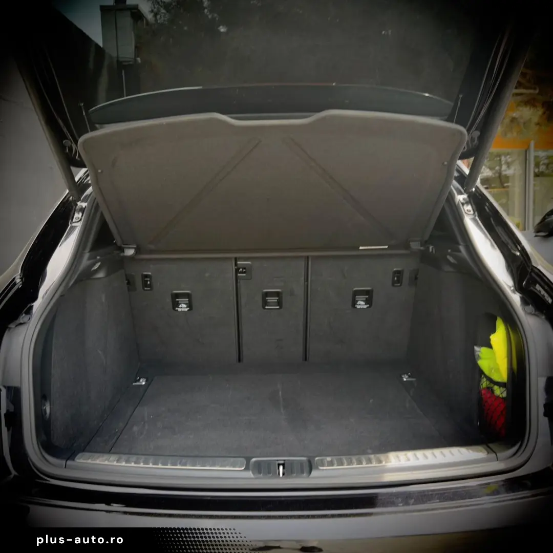 PORSCHE Macan Sport-Chrono Sportabgas Memory Kamera Spur
