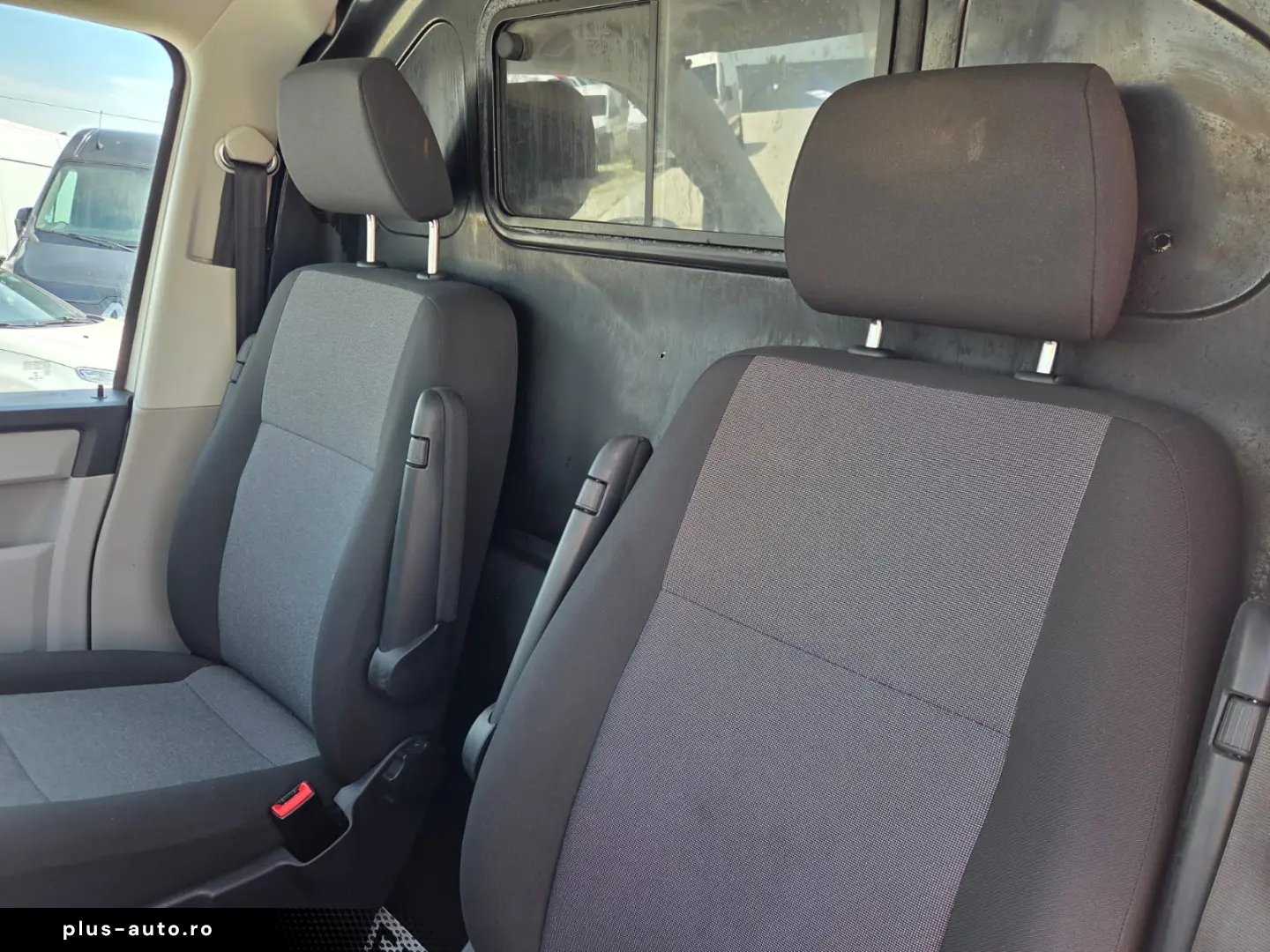 VOLKSWAGEN TRANSPORTER L1H1