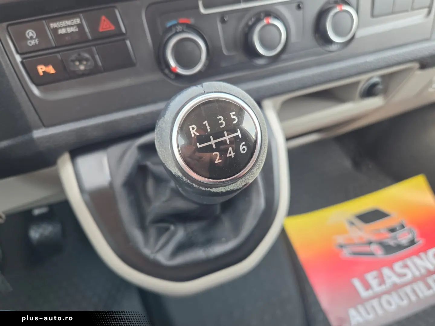 VOLKSWAGEN TRANSPORTER L1H1