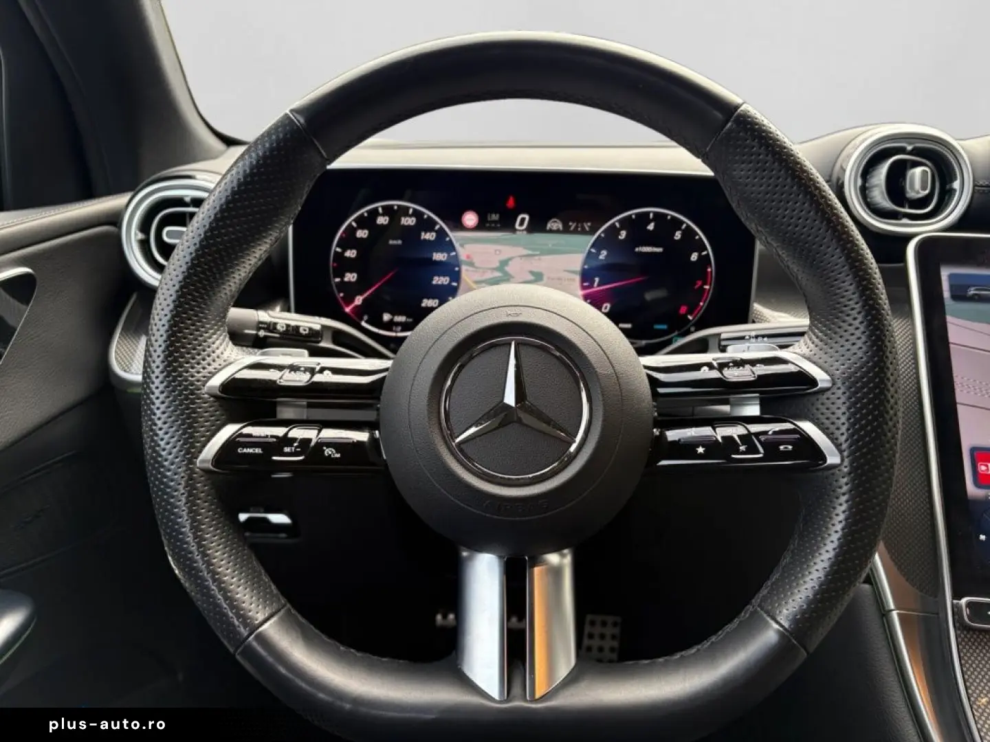 MERCEDES-BENZ GLC 300 4M AMG NIGHT 360  DISTR MEMORY SHZ