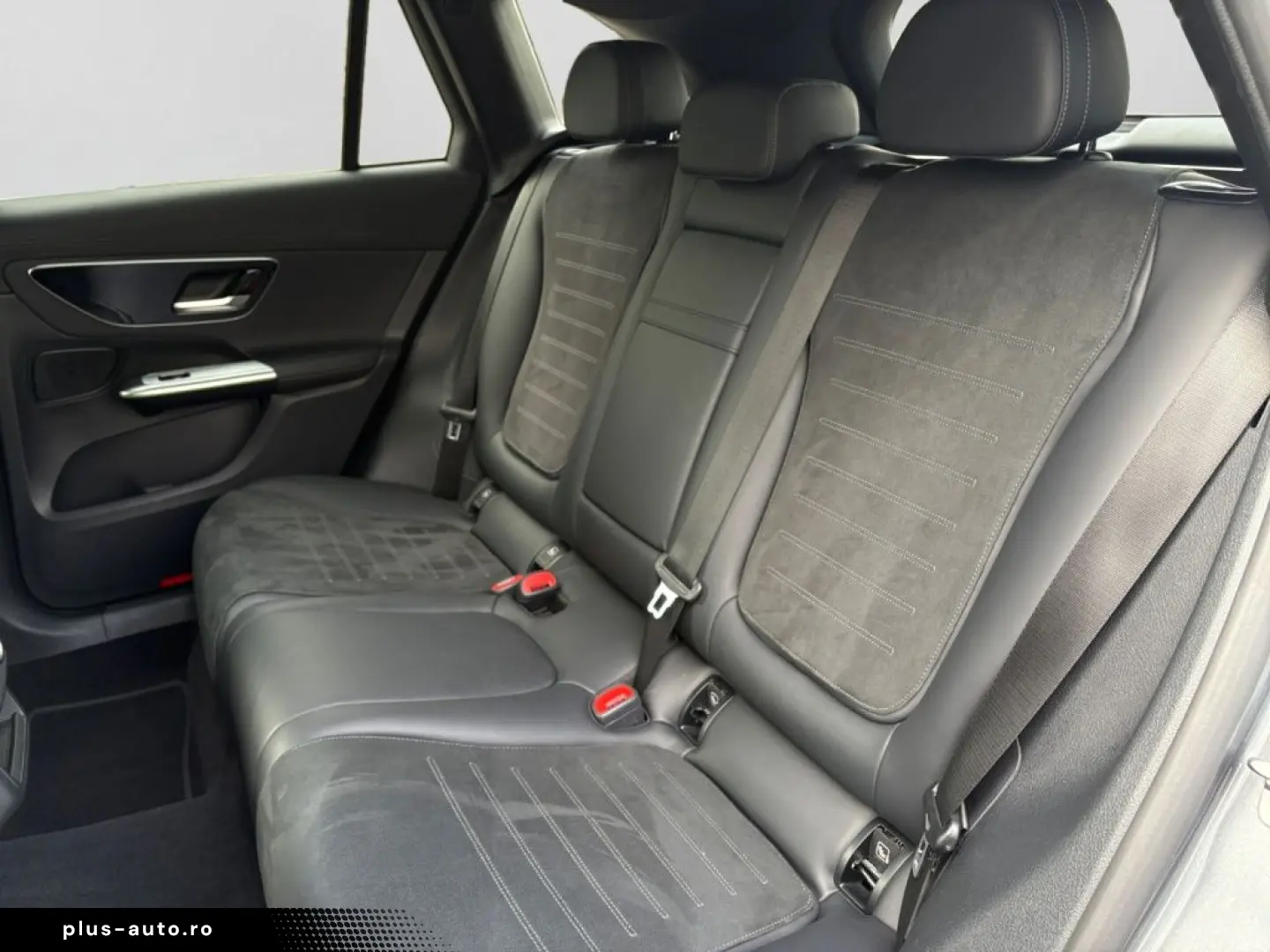 MERCEDES-BENZ GLC 300 4M AMG NIGHT 360  DISTR MEMORY SHZ