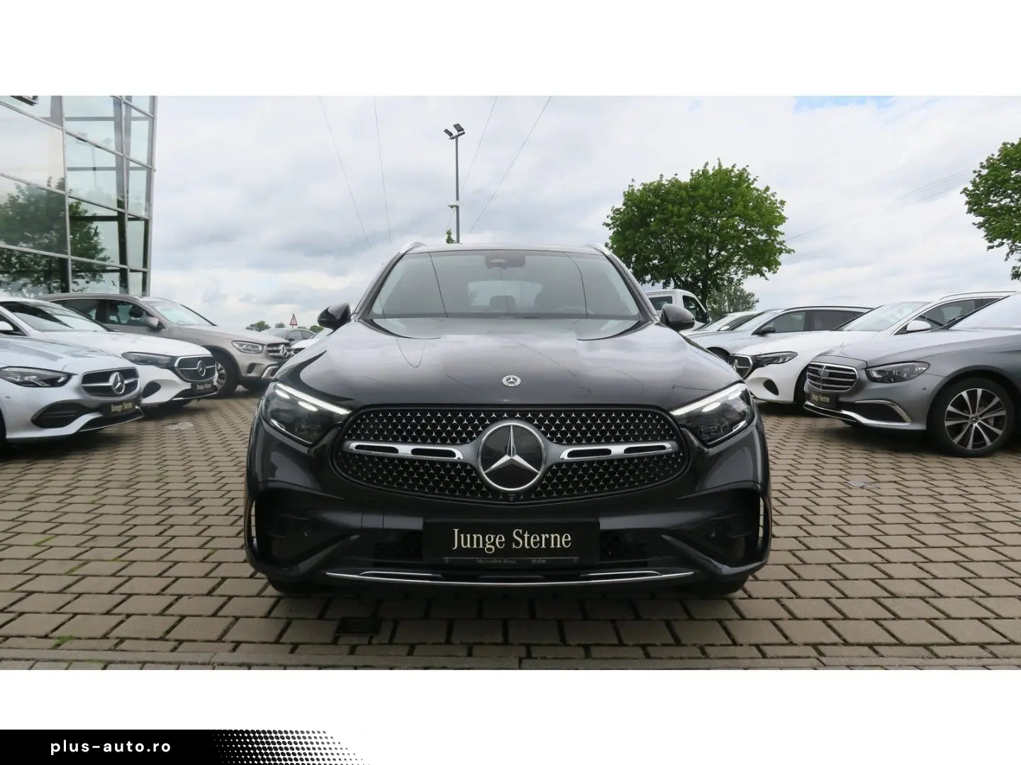 MERCEDES-BENZ GLC 200 AMG Line 4M AHK 360  Pano Memory