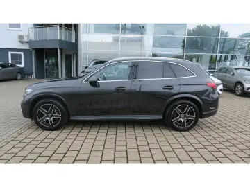MERCEDES-BENZ GLC 200 AMG Line 4M AHK 360  Pano Memory