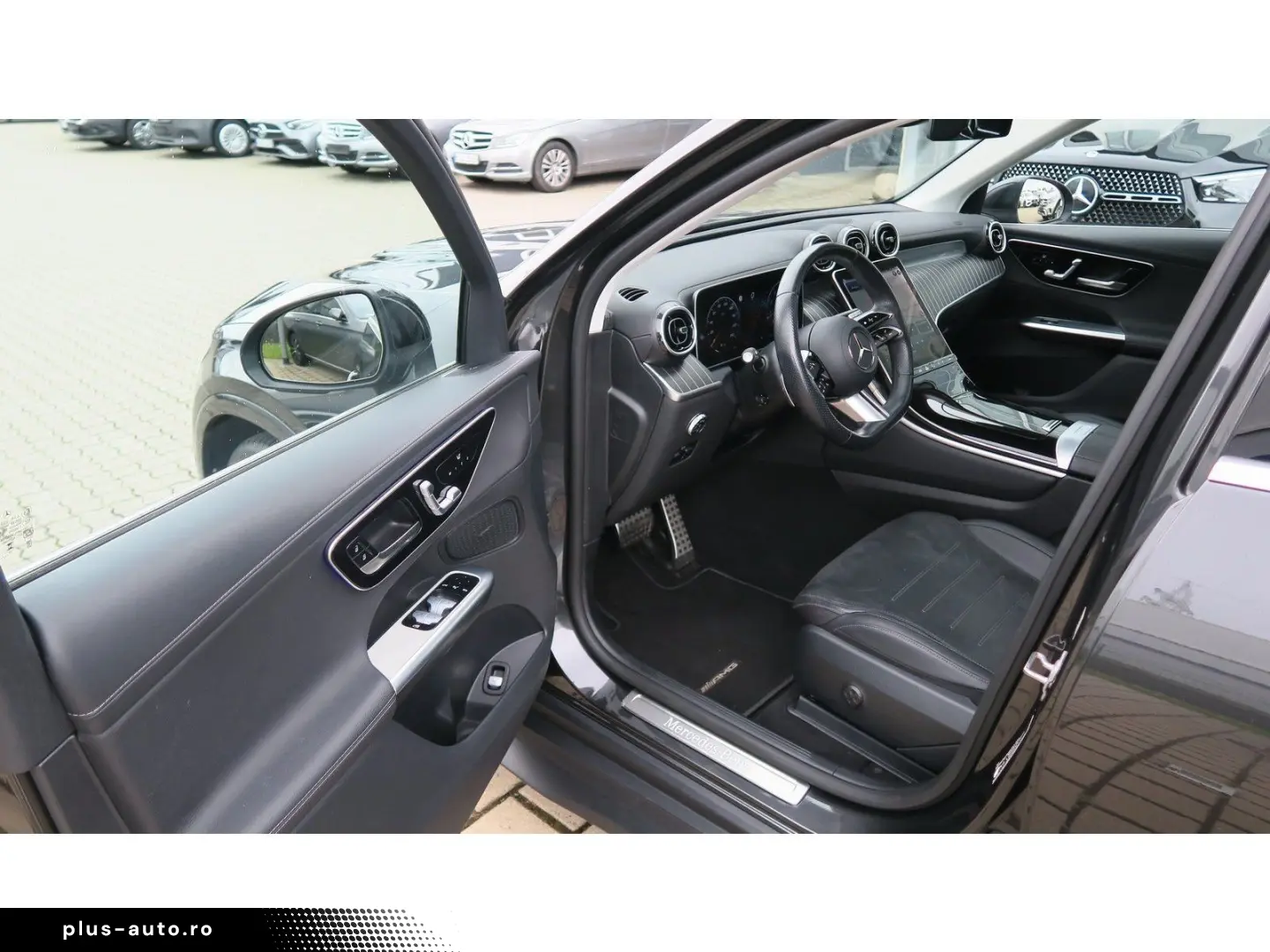 MERCEDES-BENZ GLC 200 AMG Line 4M AHK 360  Pano Memory