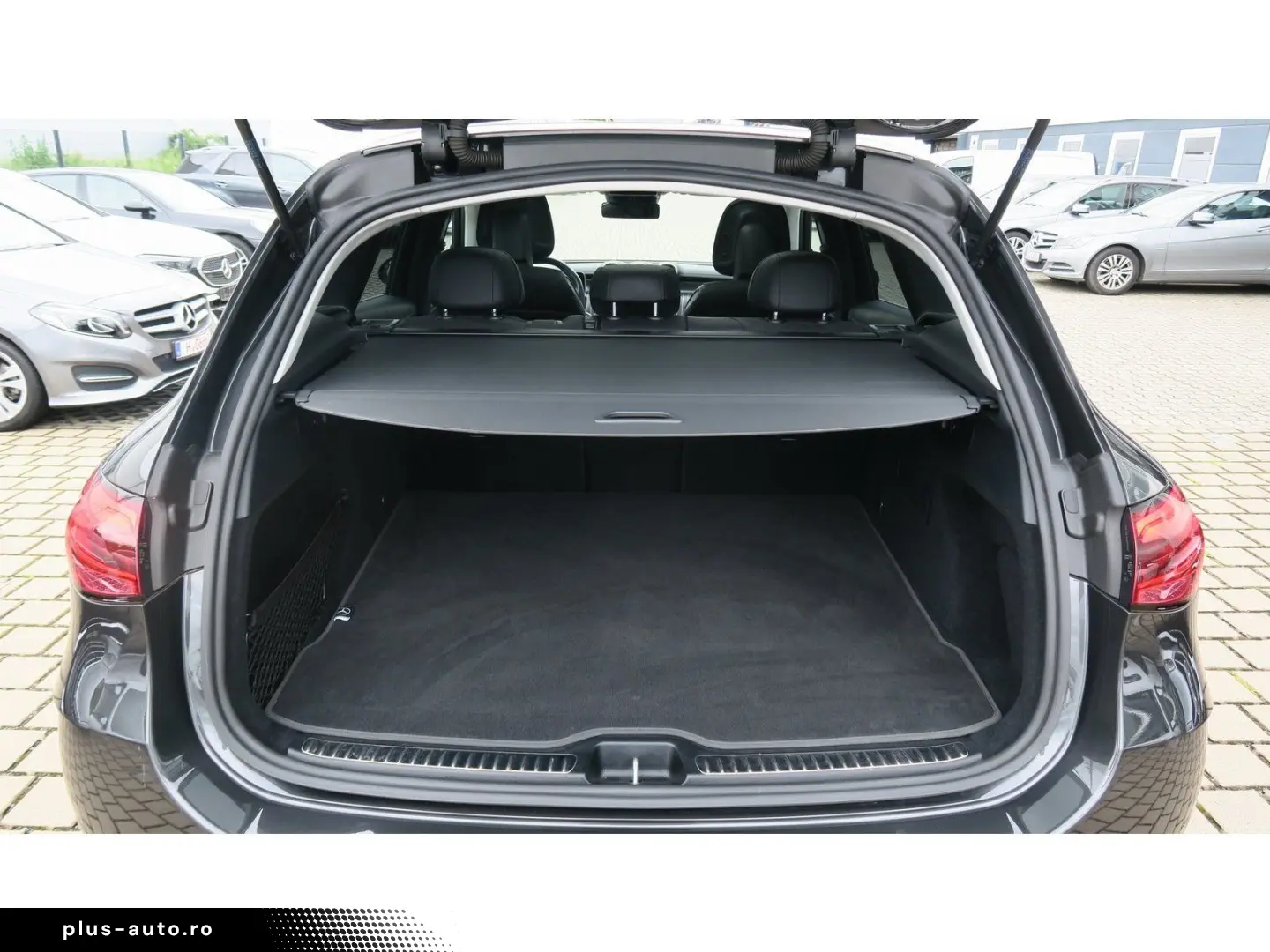 MERCEDES-BENZ GLC 200 AMG Line 4M AHK 360  Pano Memory