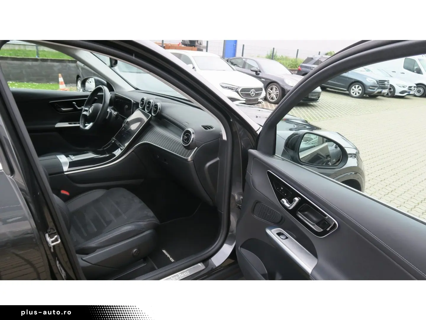 MERCEDES-BENZ GLC 200 AMG Line 4M AHK 360  Pano Memory