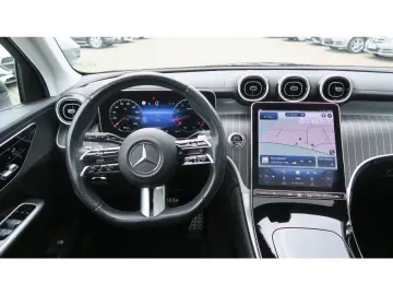 MERCEDES-BENZ GLC 200 AMG Line 4M AHK 360  Pano Memory