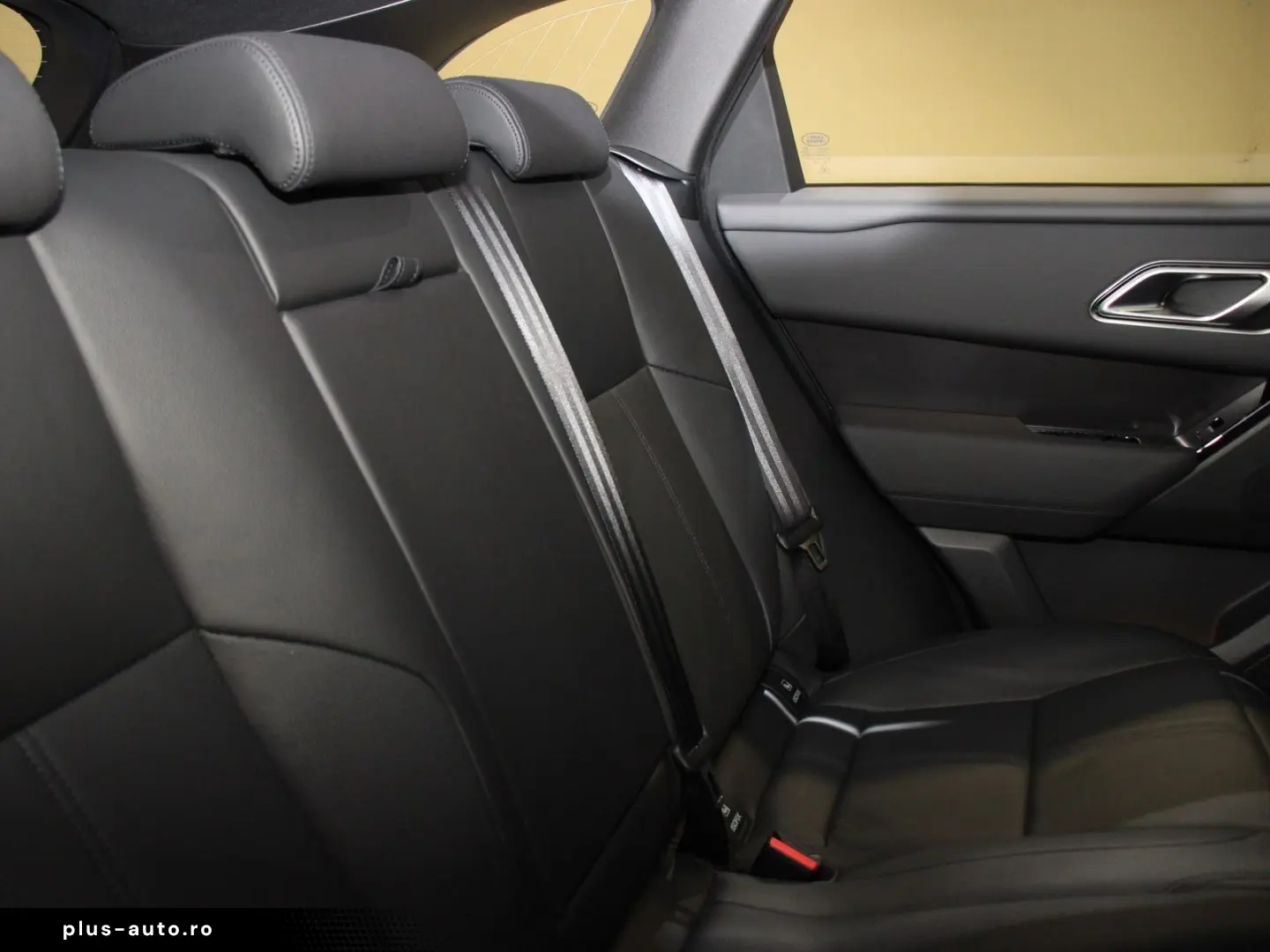 LAND ROVER Range Rover Velar P400e Hybrid Dynamic SE Pano