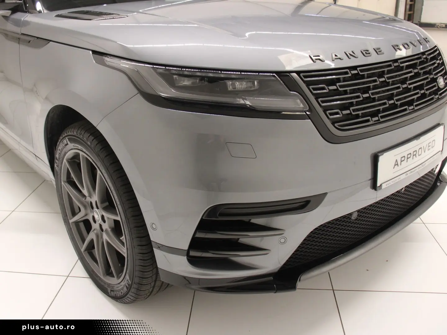 LAND ROVER Range Rover Velar P400e Hybrid Dynamic SE Pano