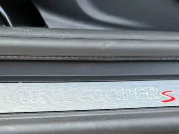 MINI Cooper S Chilli   1. Hand   Navi -LED