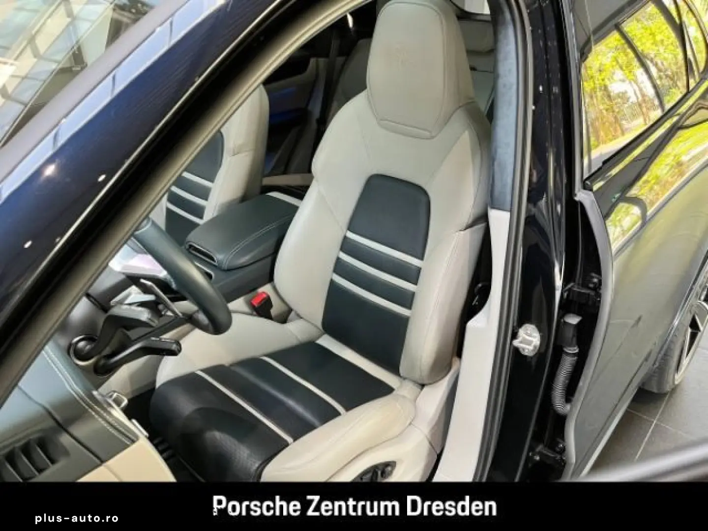 PORSCHE Cayenne E-Hybrid Coupe Platinum Edition Head-Up