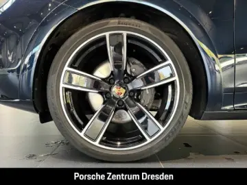 PORSCHE Cayenne E-Hybrid Coupe Platinum Edition Head-Up