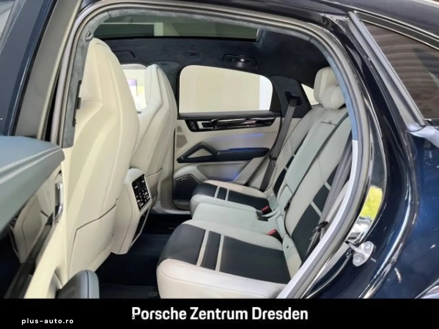 PORSCHE Cayenne E-Hybrid Coupe Platinum Edition Head-Up