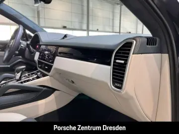 PORSCHE Cayenne E-Hybrid Coupe Platinum Edition Head-Up
