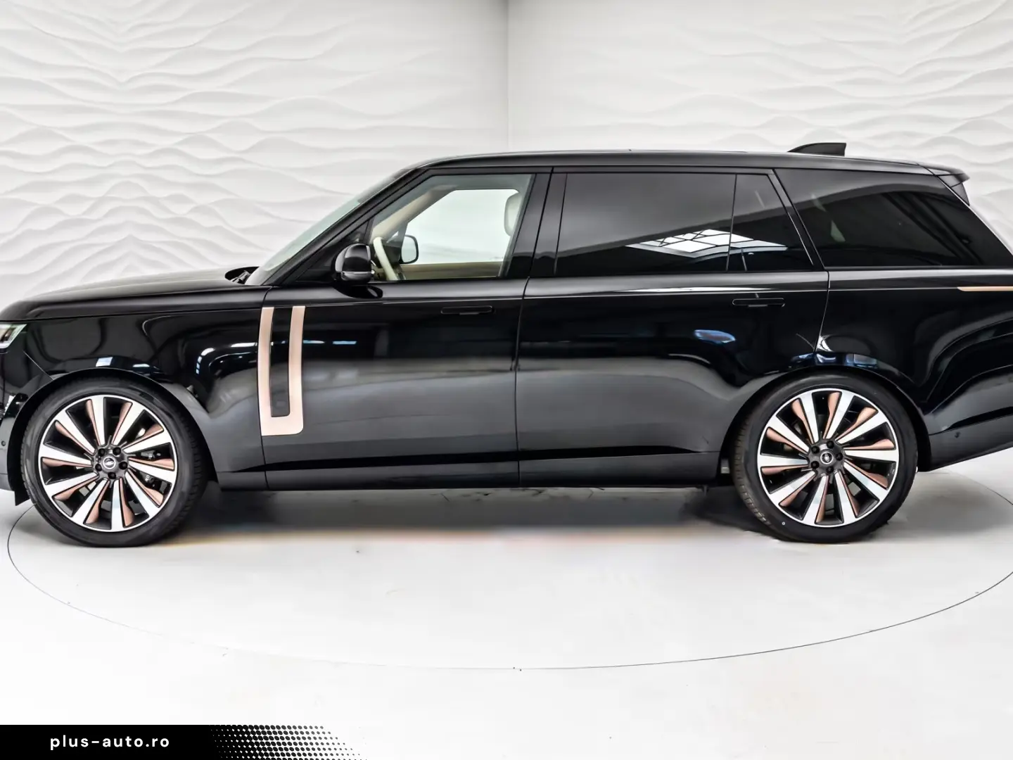 LAND ROVER Range Rover 2026 — imagine 7