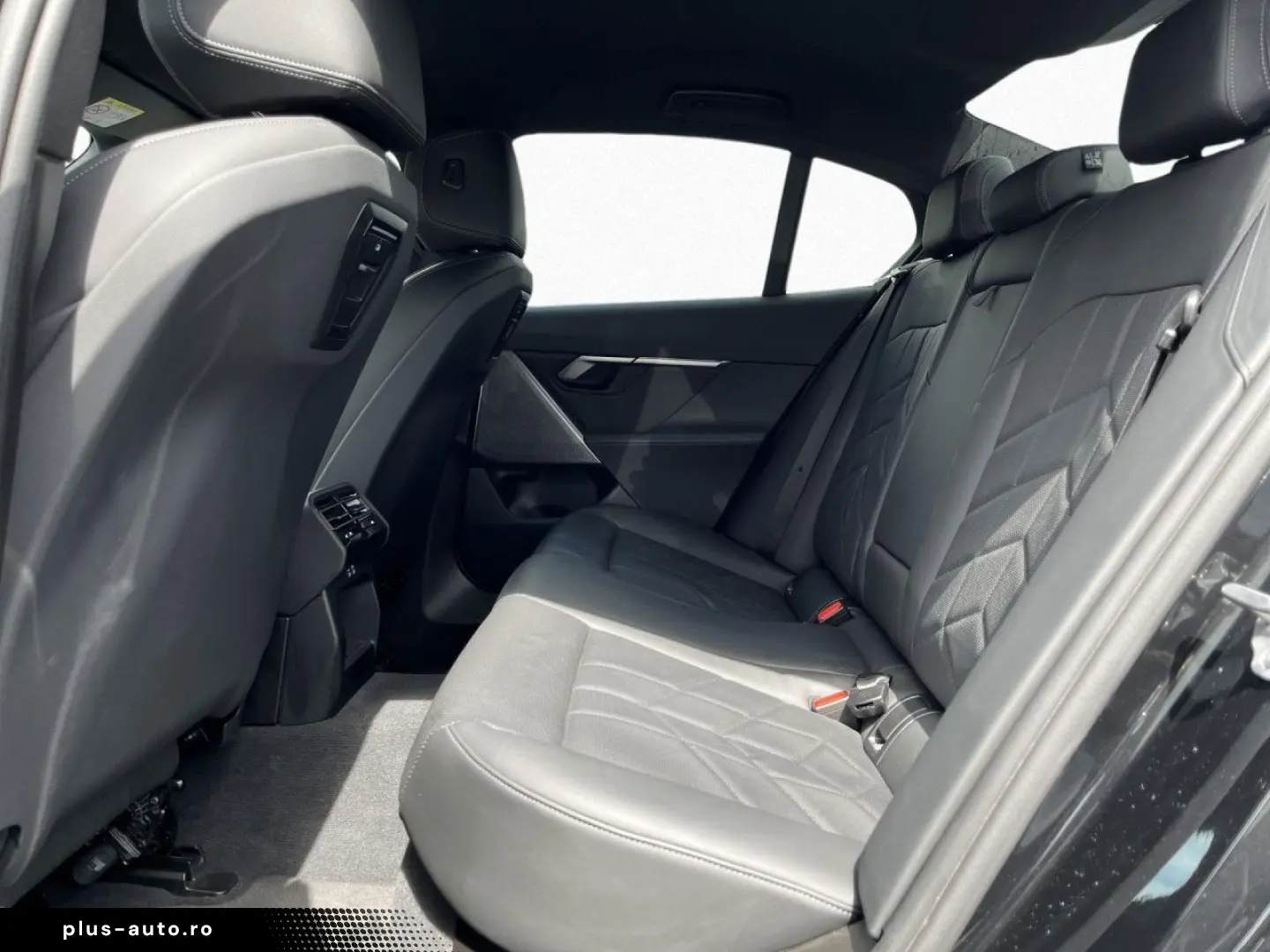 BMW 520dA M SPORT G60 LivePl AdLED KomSi St Go Kam