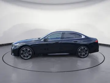 BMW 520d xDrive Limousine M Sportpaket Aktive Geschw