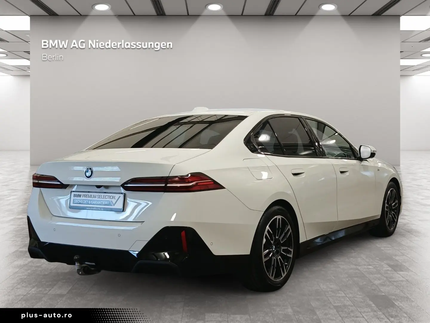 BMW 520i Lim. M Sport Leder LiCoPr B&W AHK DA  Cam.