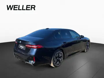 BMW 520dA xDr M SPORT Pano AHK StHzg 20  KomSi 360