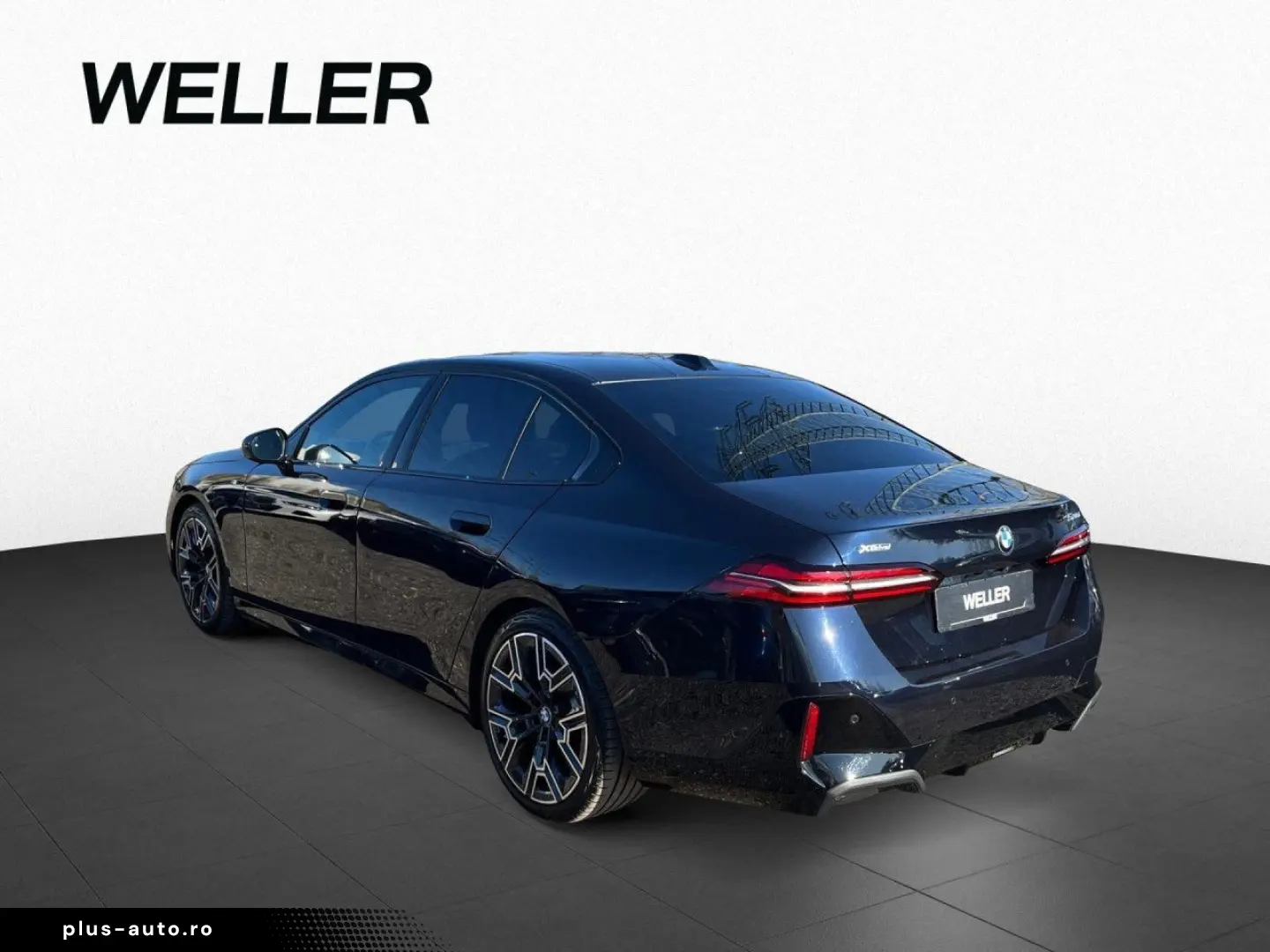 BMW 520dA xDr M SPORT Pano AHK StHzg 20  KomSi 360