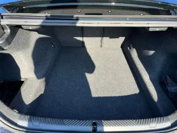 BMW 520dA xDr M SPORT Pano AHK StHzg 20  KomSi 360