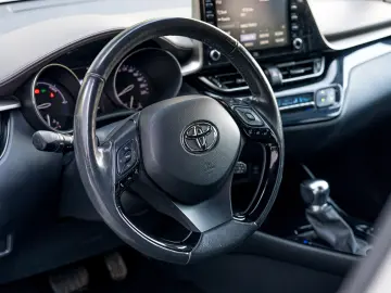 Toyota C-HR C-Lassy
