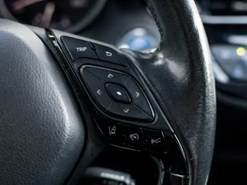 Toyota C-HR C-Lassy