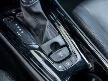 Toyota C-HR C-Lassy