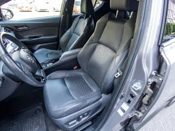 Toyota C-HR C-Lassy