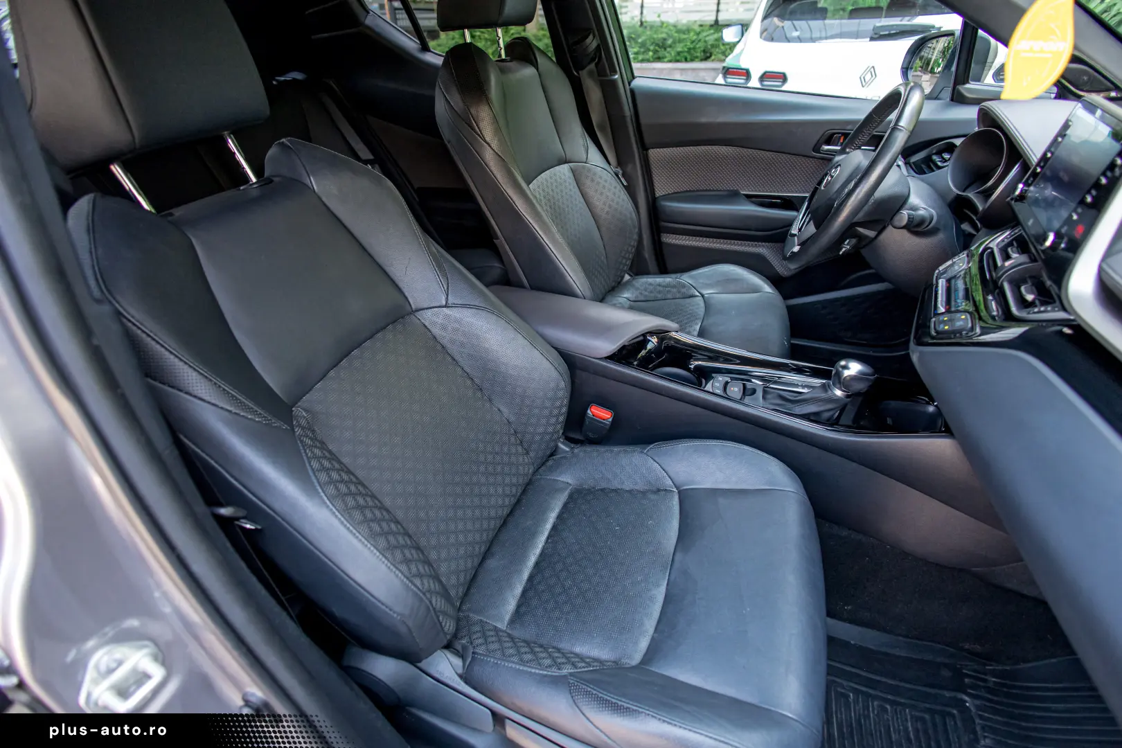 Toyota C-HR C-Lassy