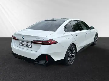 BMW 520d Inkl. € 1.190 Zubehörbonus M Sport Pano 20