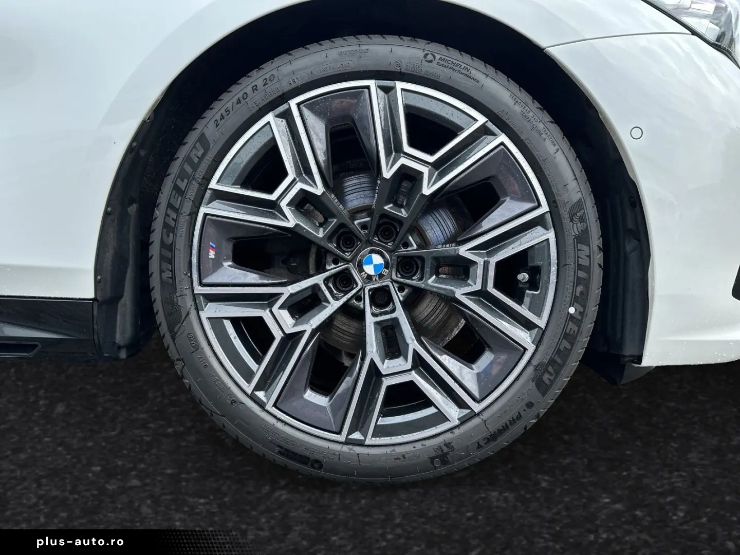 BMW 520d Inkl. € 1.190 Zubehörbonus M Sport Pano 20