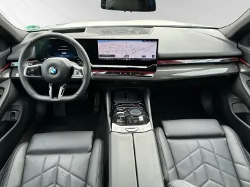 BMW 520d Inkl. € 1.190 Zubehörbonus M Sport Pano 20