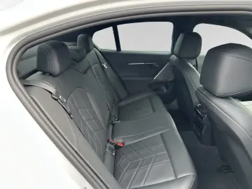 BMW 520d Inkl. € 1.190 Zubehörbonus M Sport Pano 20