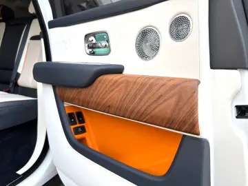 Rolls-Royce Cullinan BeSpoke Audio Massage