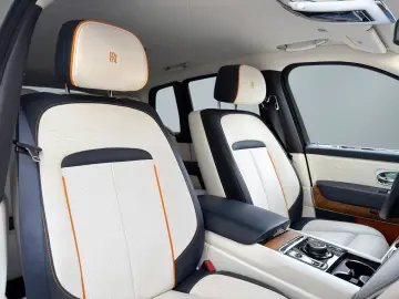 Rolls-Royce Cullinan BeSpoke Audio Massage