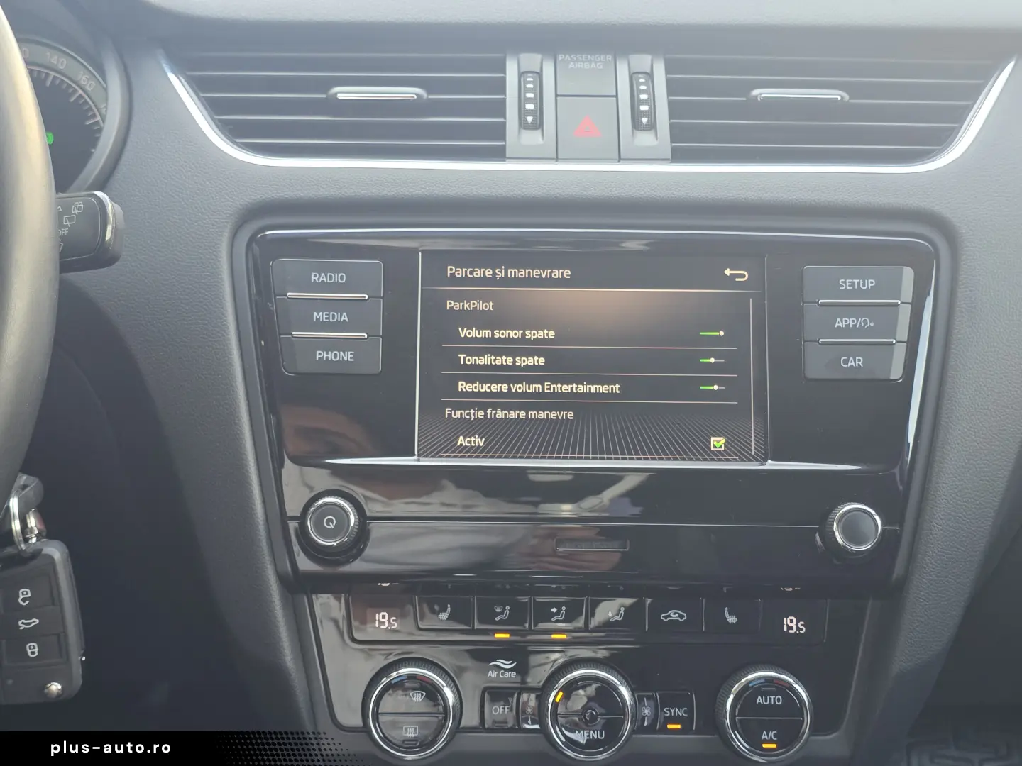 Skoda Octavia Ambition 1.6TDI 115CP DSG