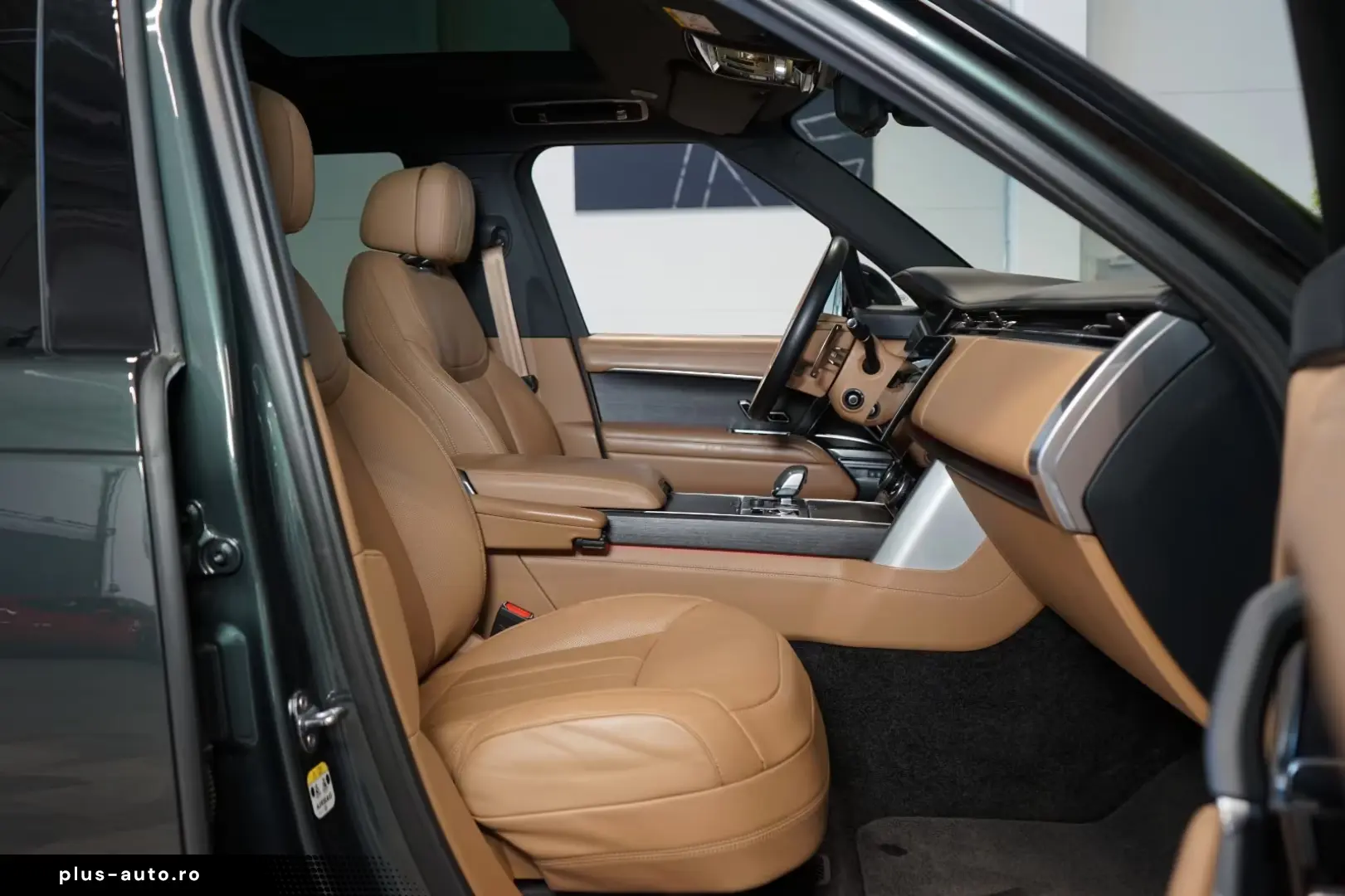 Land Rover P530 AUTOBIOGRAPHY MERIDIAN3D
