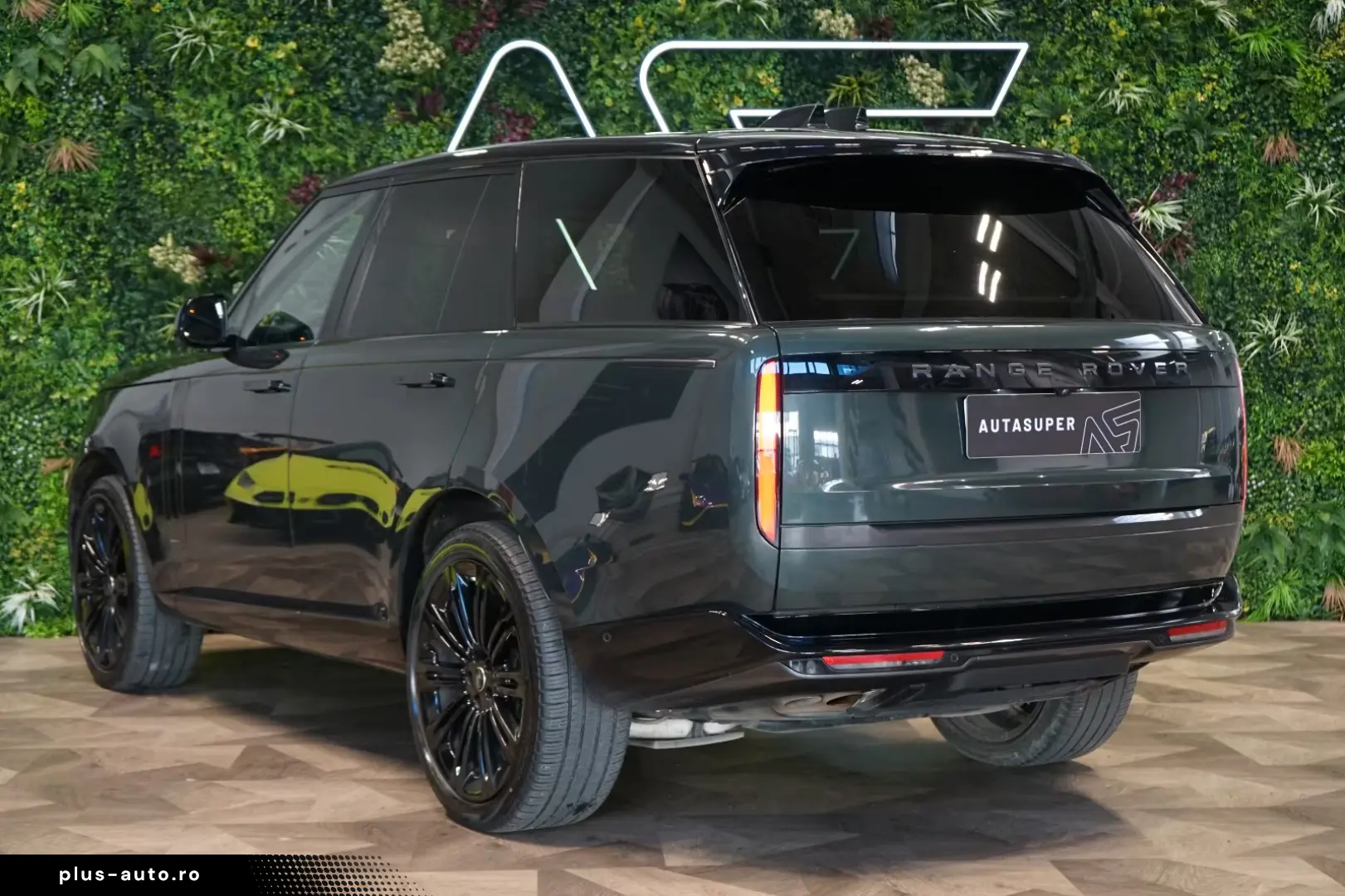 Land Rover P530 AUTOBIOGRAPHY MERIDIAN3D