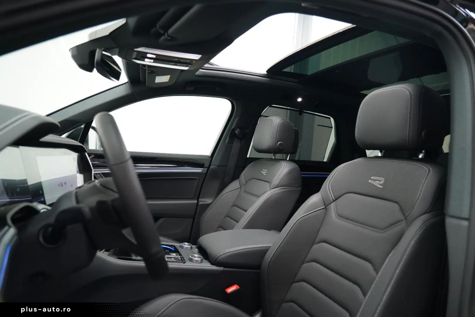 VW Touareg 3.0TDI 4M R-Line PANO LUFT HUD 360 AHK
