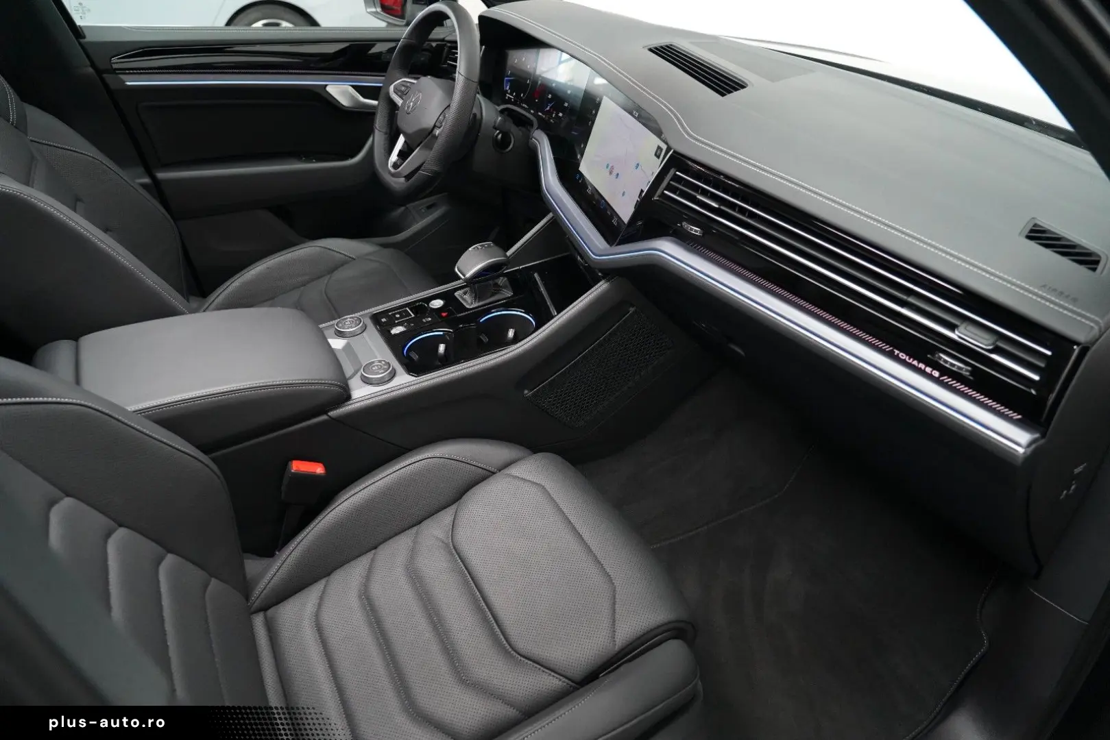 VW Touareg 3.0TDI 4M R-Line PANO LUFT HUD 360 AHK