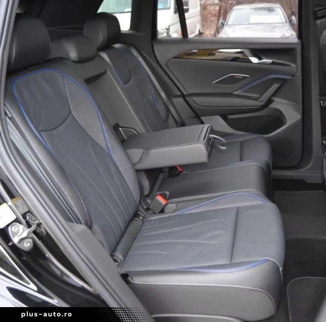 VOLKSWAGEN Tiguan 2025 — imagine 13
