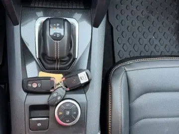 VW Amarok 3.0 PanAmericana mit LED AHK ACC 360